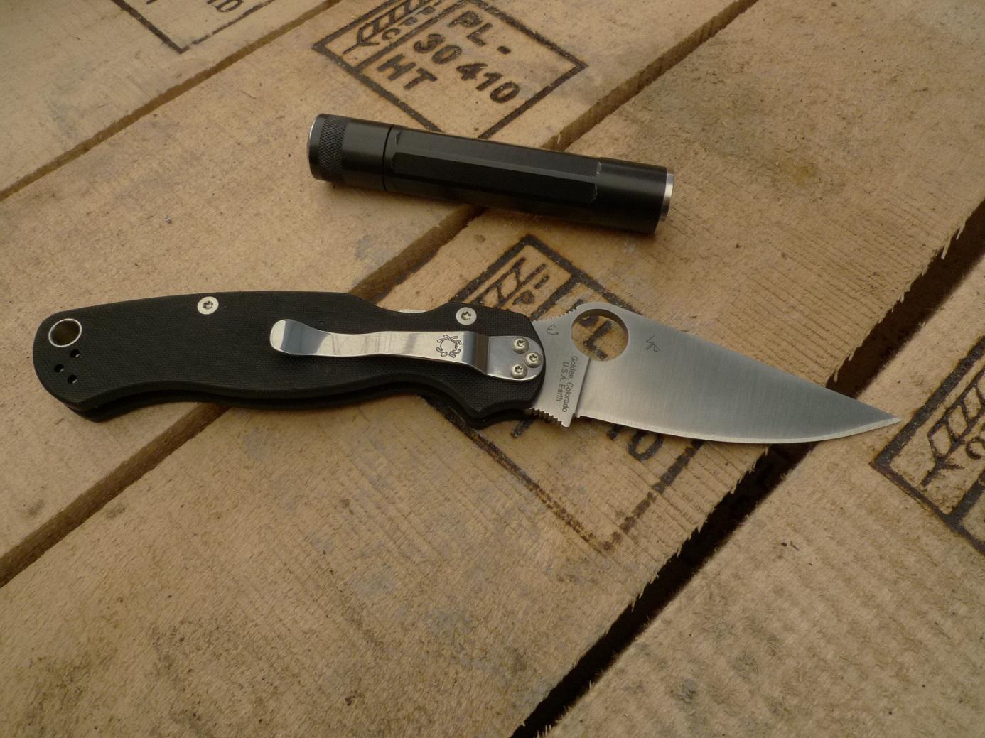 Nóż Spyderco Para Military 2_5