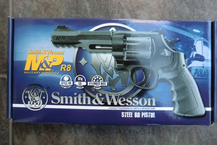 smith&wesson r8 test wiatrówki