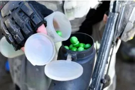 Kule gumowe czy pieprzowe? Praktyczny poradnik