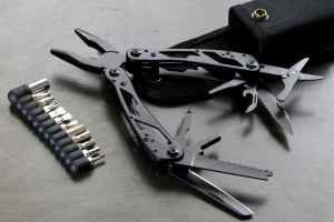 Jak wybrać odpowiedni multitool? Poradnik dla początkujących i zaawansowanych