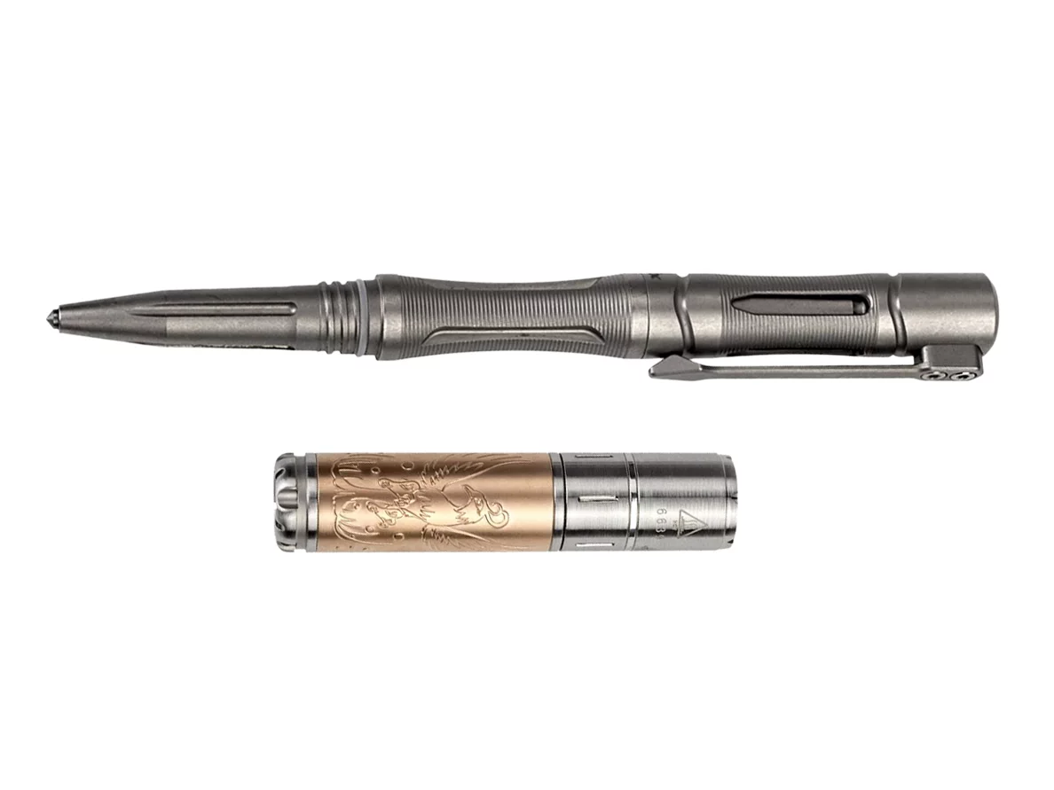 Zdjęcie produktu Długopis taktyczny Fenix T5Ti z latarką Fenix F15 (039-375)