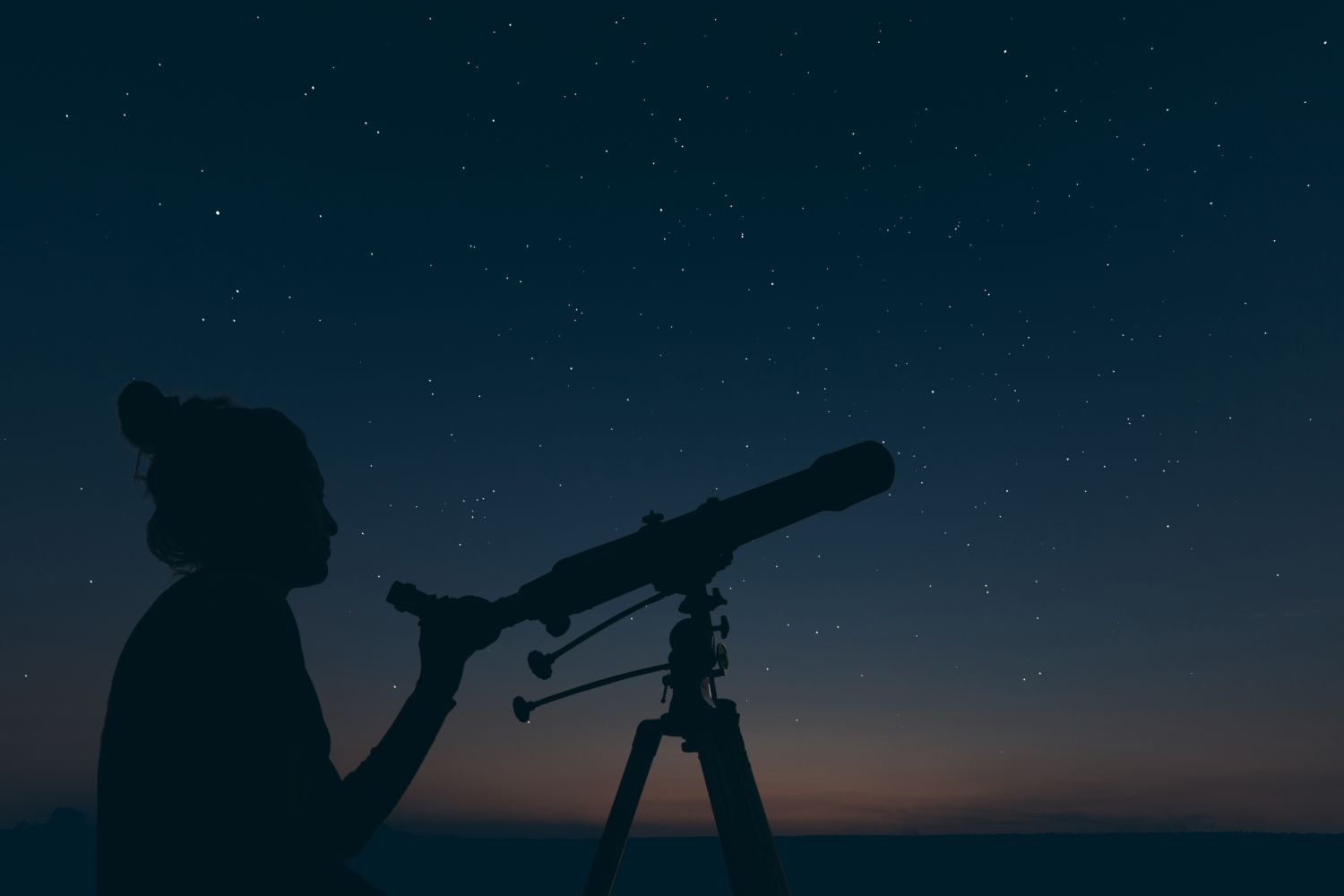Międzynarodowy Dzień Astrologii – jak rozpocząć przygodę z obserwacją nieba?
