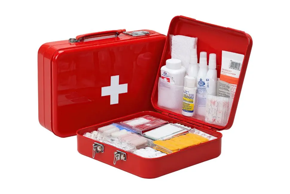 co powinno się znaleźć w apteczce wojskowej taktycznej